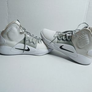 Men's athletic basketball running shoe